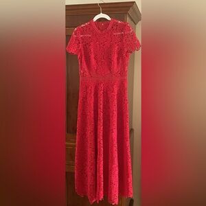 Red Monique Lhuillier lace cocktail dress, size 6, excellent condition